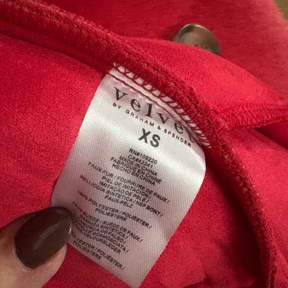 Velvet by Graham & Spencer Vibrant Red Apparel - Picture 4 of 7